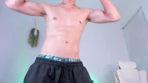 dark_valentino online show from March 23, 3:56 am