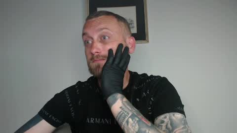 Tony online show from April 17, 1:30 am