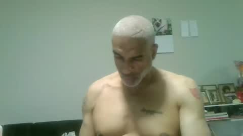 darrin0801 online show from July 2, 3:23 am