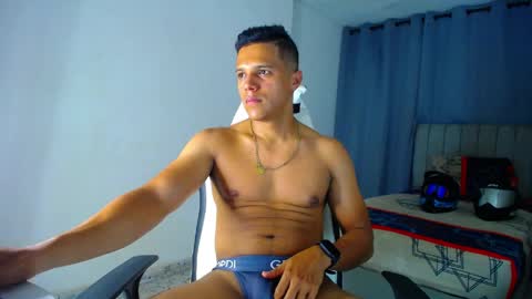 David Angel online show from April 2, 11:45 pm