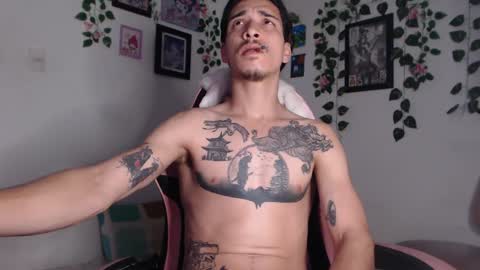 dazzayy online show from December 9, 12:23 am