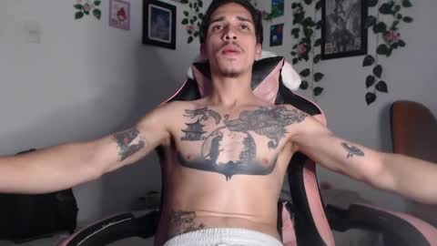 dazzayy online show from December 13, 12:20 am