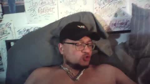 dbeamon92 online show from May 2, 12:46 am