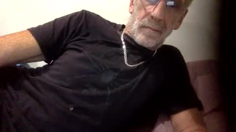 deanofflove221000 online show from March 17, 9:12 am