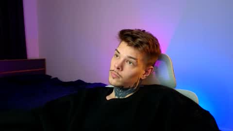 Denis online show from February 14, 8:26 pm