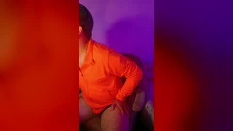 Dereck Mills3 online show from June 12, 2:54 am