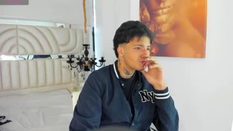 Derek online show from March 21, 12:09 pm