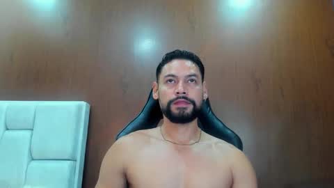 DerryBigger CM online show from October 2, 1:59 pm