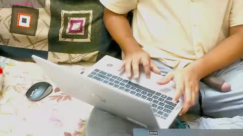 desiindianguy online show from July 29, 11:37 pm