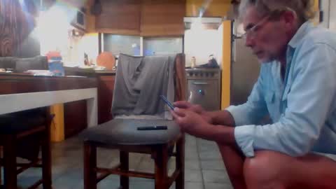 discretopasivo online show from March 31, 1:07 am