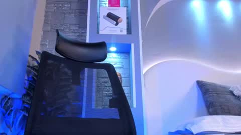 dominic de luca online show from March 27, 5:22 am