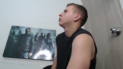 draco_boy2000 online show from June 14, 12:30 am