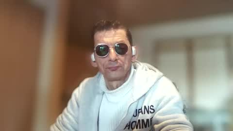 Dreambob online show from February 28, 12:15 pm