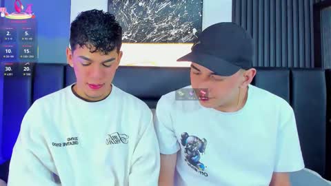 Thomas and Noah online show from November 14, 12:28 pm