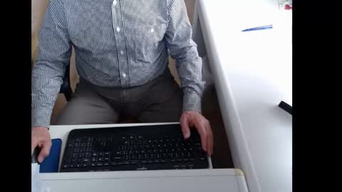 dutchpornking2 online show from May 20, 7:04 am