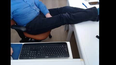 dutchpornking2 online show from April 1, 2:36 pm