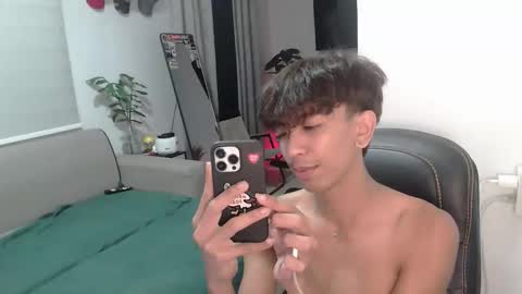 ebony_fuckboy online show from April 7, 6:41 pm