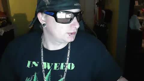 edwardaims_2please online show from March 10, 2:28 am