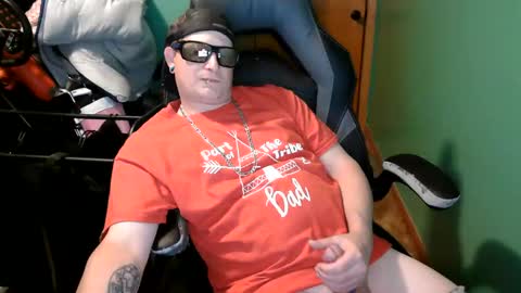 edwardaims_2please online show from June 3, 2:24 am