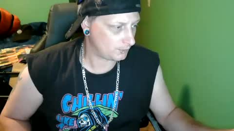 edwardaims_2please online show from July 8, 1:53 am