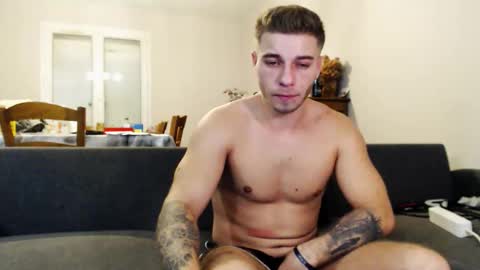 elkafit28 online show from March 6, 9:45 pm