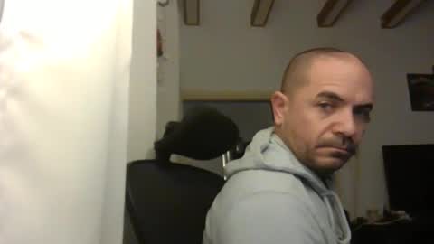 Ariel online show from February 3, 3:26 am