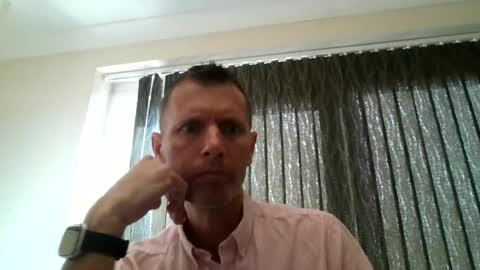 EnglishGuy183 online show from July 3, 8:20 am