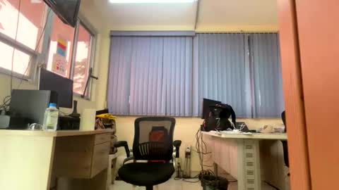 Enriquegc197 online show from December 15, 4:48 pm