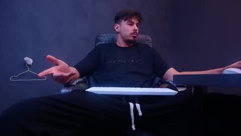 EnzoRace online show from February 12, 7:58 am