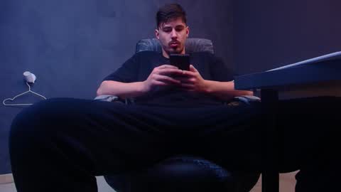 EnzoRace online show from February 9, 7:35 am