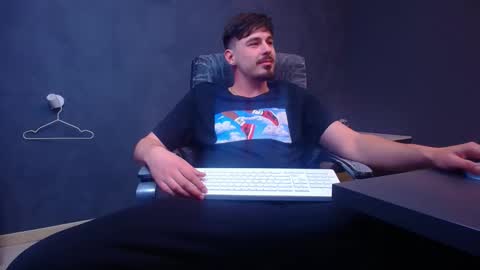 EnzoRace online show from February 6, 6:43 am