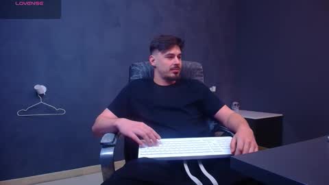 EnzoRace online show from February 3, 6:40 am