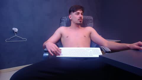 EnzoRace online show from February 5, 6:42 am