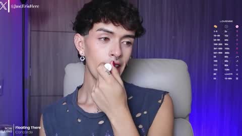   online show from April 3, 12:35 pm