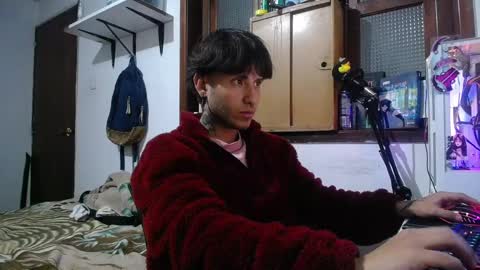 Esteban online show from March 7, 12:48 am