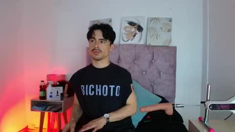 ethan  online show from March 18, 3:31 am