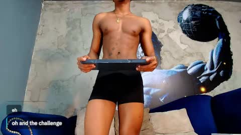 King Ethan online show from May 24, 1:11 am