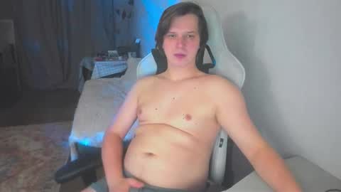 evan_boomer online show from February 3, 3:28 pm