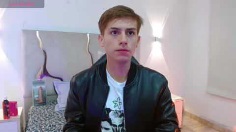 evan_tay online show from March 20, 3:21 am