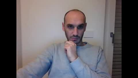 Extro online show from February 7, 10:15 pm