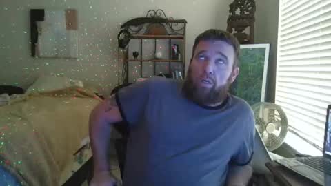 F33l Good online show from February 10, 2:11 pm