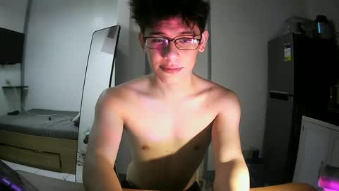 fastfucker_22 online show from March 14, 4:47 pm