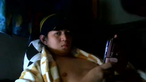 fluffycroissant07 online show from June 19, 10:42 am