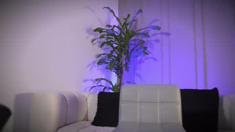 Frank Farrell. Hey remember to give me a thumbs up Ty online show from March 25, 4:16 am