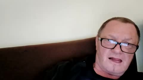Wolfi online show from May 18, 6:52 am