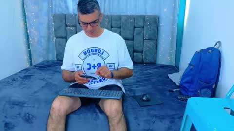 frepocolle online show from April 18, 1:01 pm