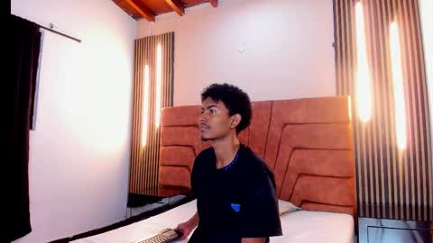 fykmor online show from November 10, 3:55 am