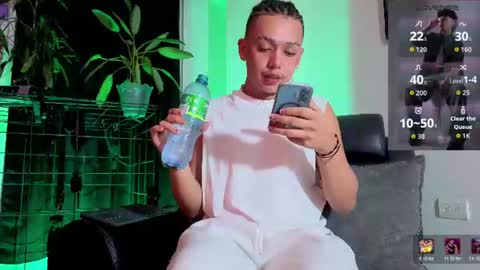gaeloconneer online show from June 25, 3:42 am