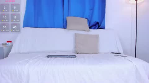 gal_stone_ online show from July 7, 2:33 am