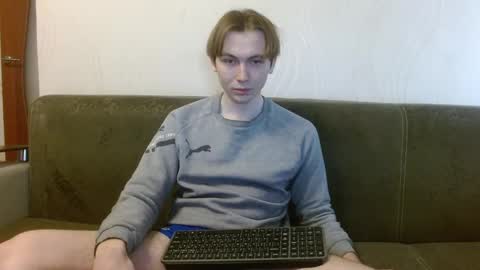 gary_snail33257 online show from February 13, 12:32 pm